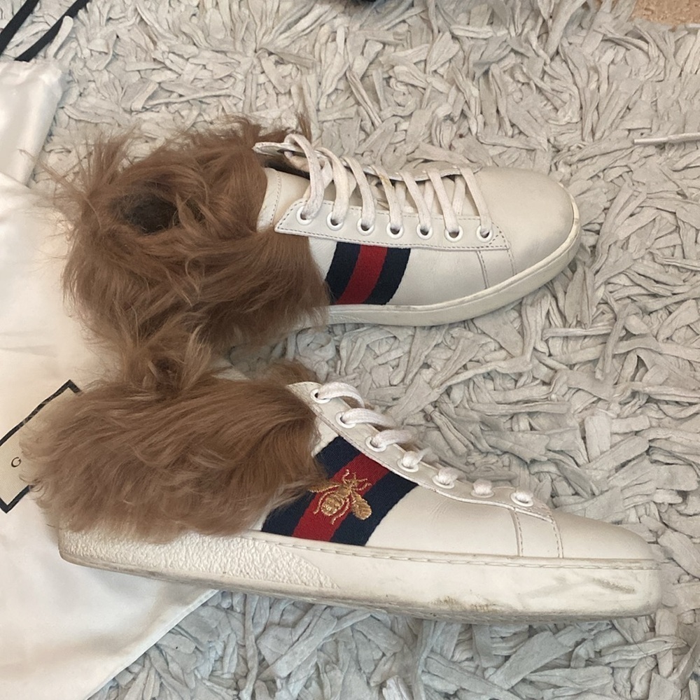 Authentic Gucci Shoes - Picture 2 of 5